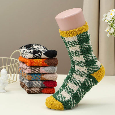 Plaid Pattern Fuzzy Cozy Socks 1038 (12 units)